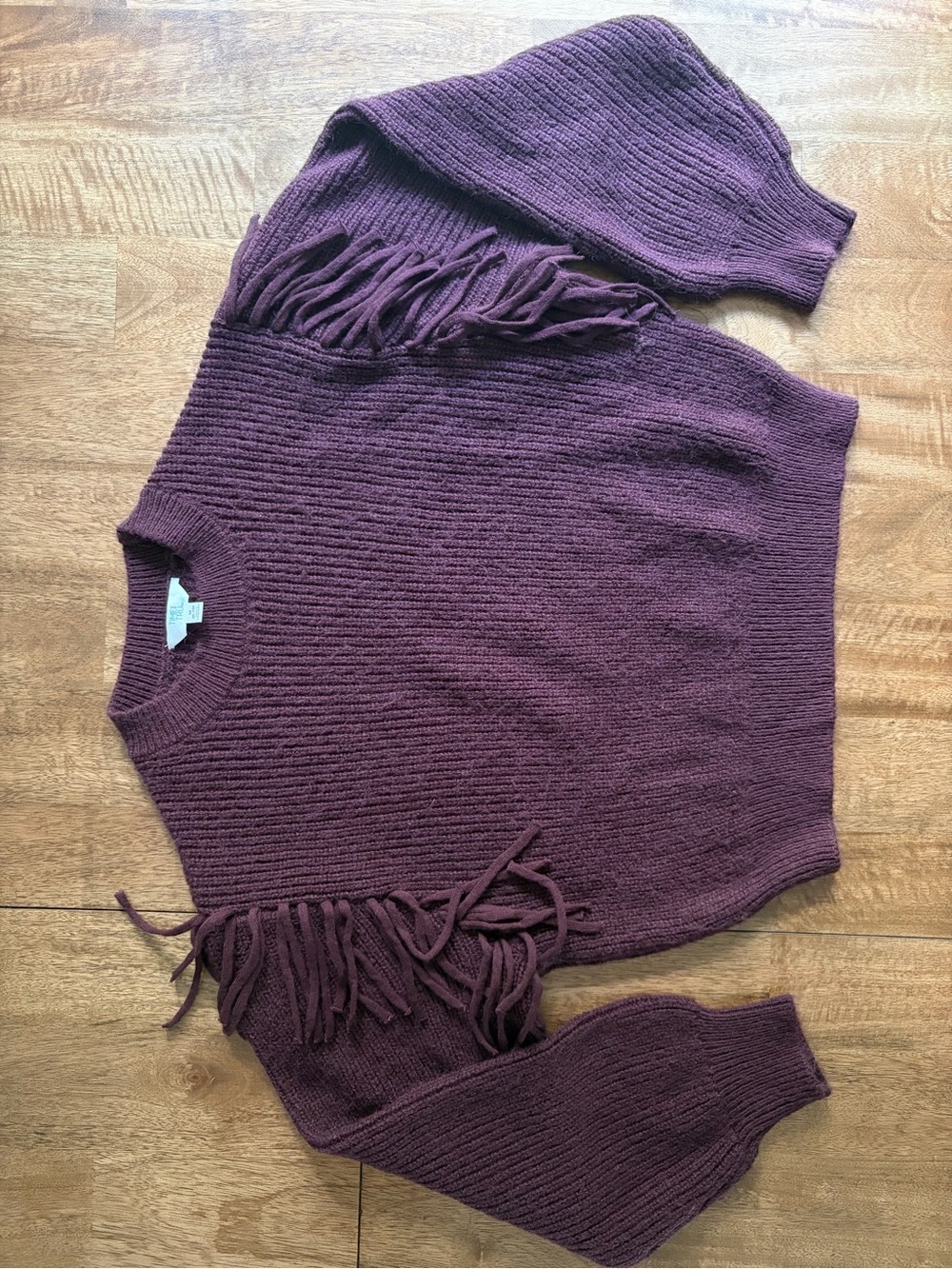 Time and Tru Women’s Dark Plum Fringe Sleeve Crewneck Sweater